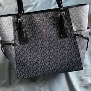 NWT Michael Kors Black and Gray Tote Bag